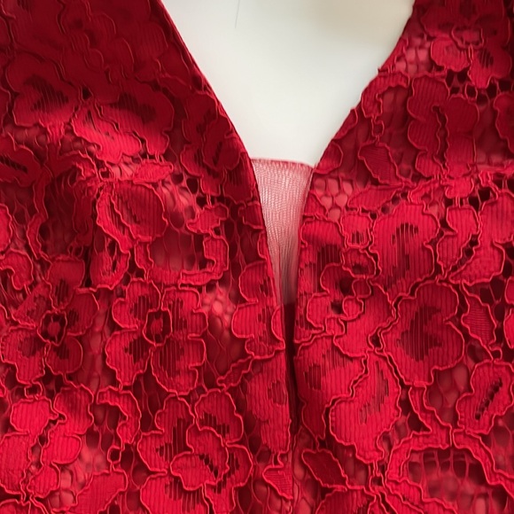 JS Collections red gown size 0 halter top with pockets - Picture 3 of 5